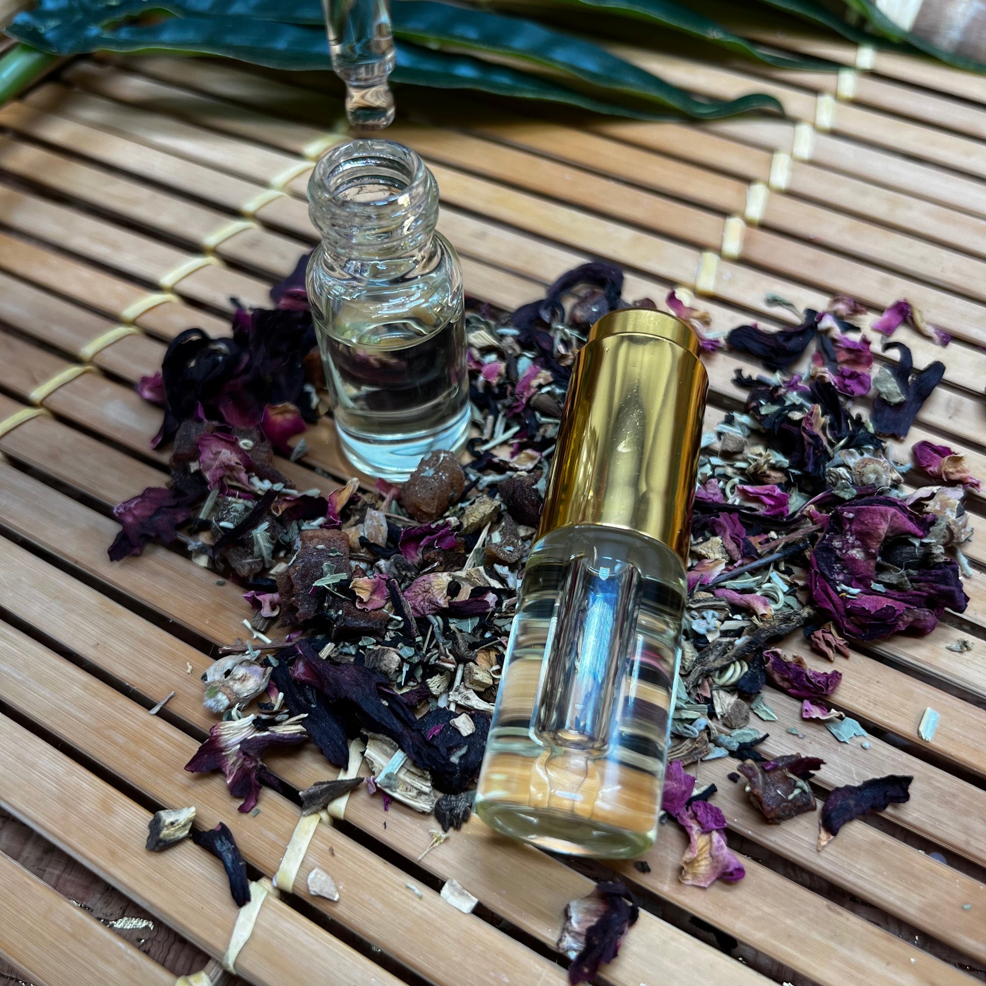 Moon in Scorpio Fragrance Oil [U] - Cream & Coco Skincare